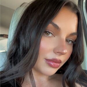 Meet your Posher, Kailey